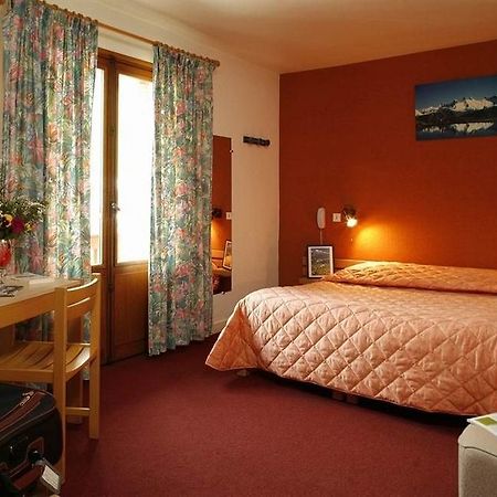 Logis Hotel Beausoleil Saint-Sorlin-dʼArves Εξωτερικό φωτογραφία